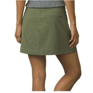 prAna Lena  Active Skort Sage Green Stretch Pockets Travel Sz 10